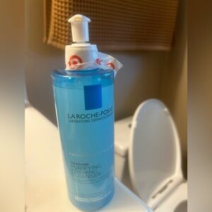 La roche posay cleanser